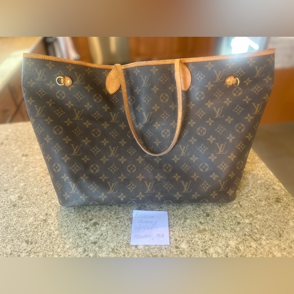 Authentic LV Neverfull GM